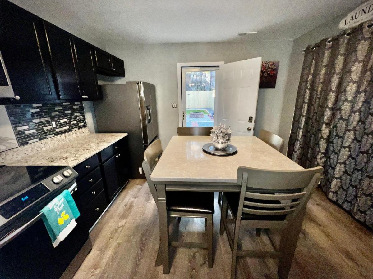 Luxury Townhome Jacksonville, Nc Bagian luar foto