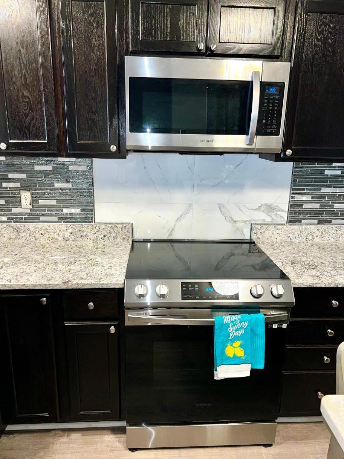 Luxury Townhome Jacksonville, Nc Bagian luar foto