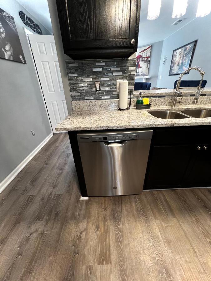Luxury Townhome Jacksonville, Nc Bagian luar foto